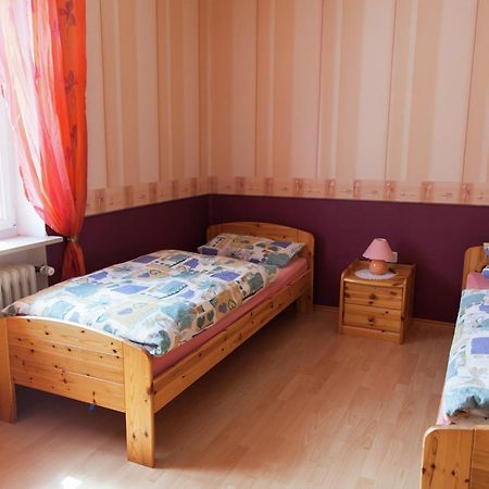 Beautiful Apartment In Morscheid Riedenburg モールバッハ エクステリア 写真
