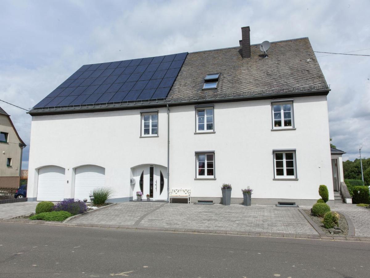 Beautiful Apartment In Morscheid Riedenburg モールバッハ エクステリア 写真